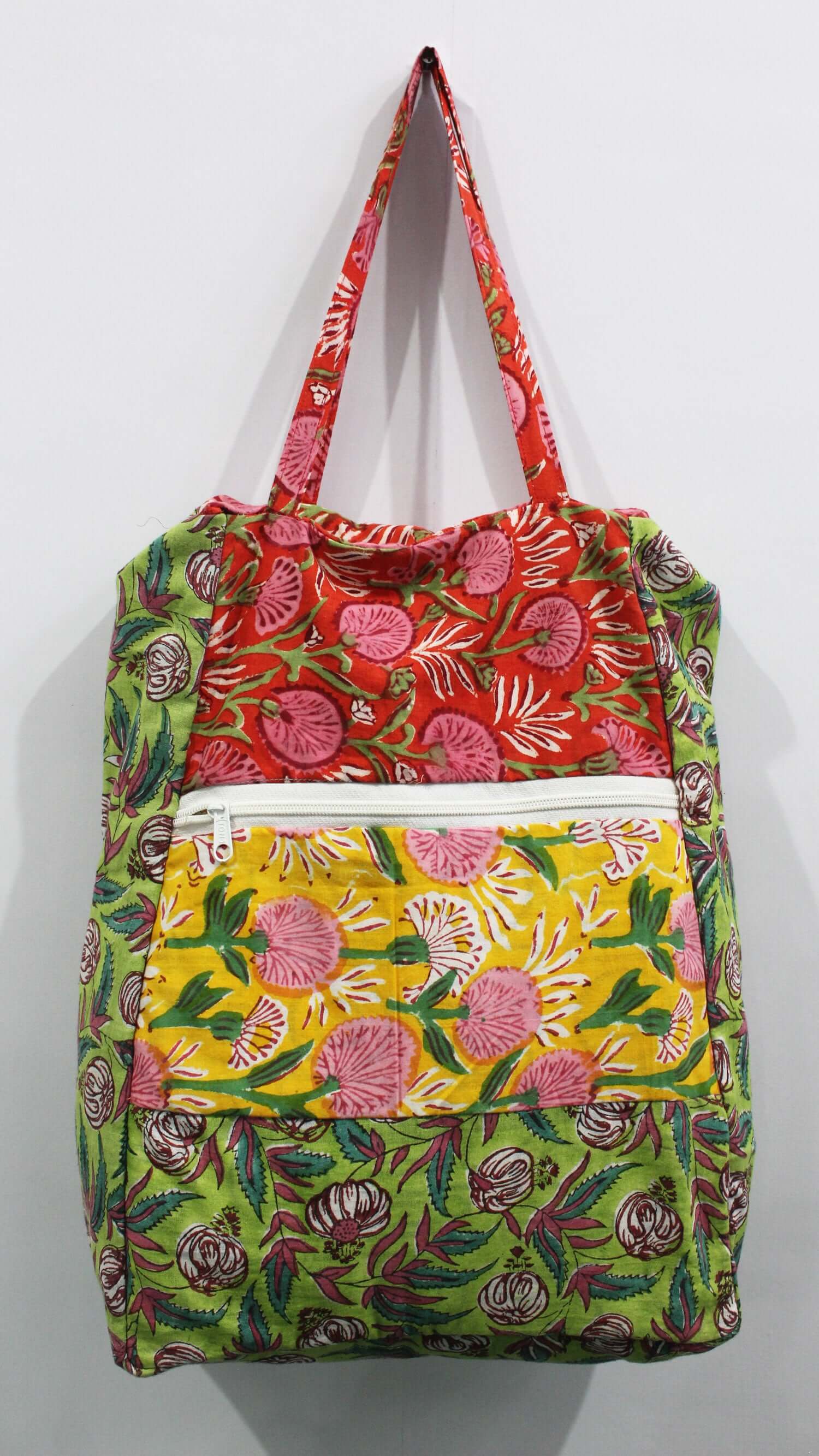 Bohemian Fashion Hand Block Print Handbags , Hippie Shopping Bags 100%Cotton Handmade Recycled Fabric Shoulder Bags Assorted Designs